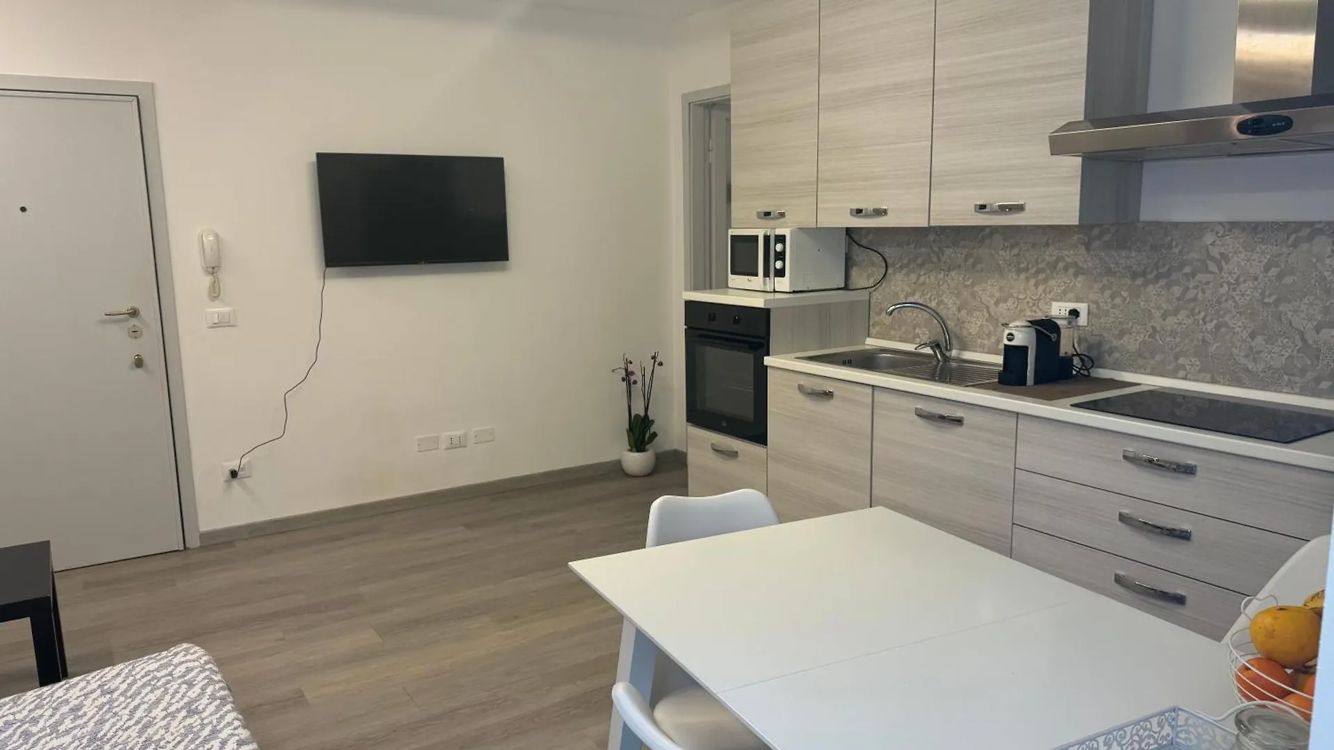 Feel - Old Town Magic Apartment Bergamo 0*,